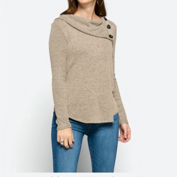 NWT Stitch Fix Blouse. This is the softest material!! - Picture 3 of 8